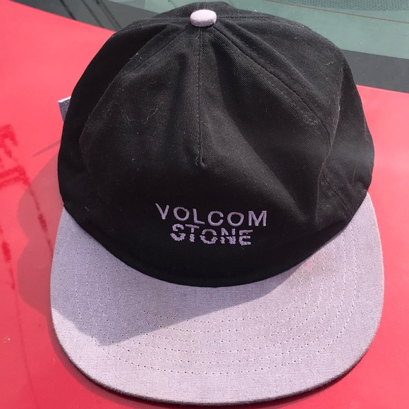 Volcom hat - Picture 4 of 4